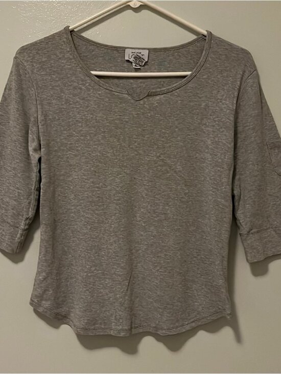 Tops - Gray Shirt